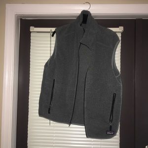 Men’s Medium Patagonia fleece vest